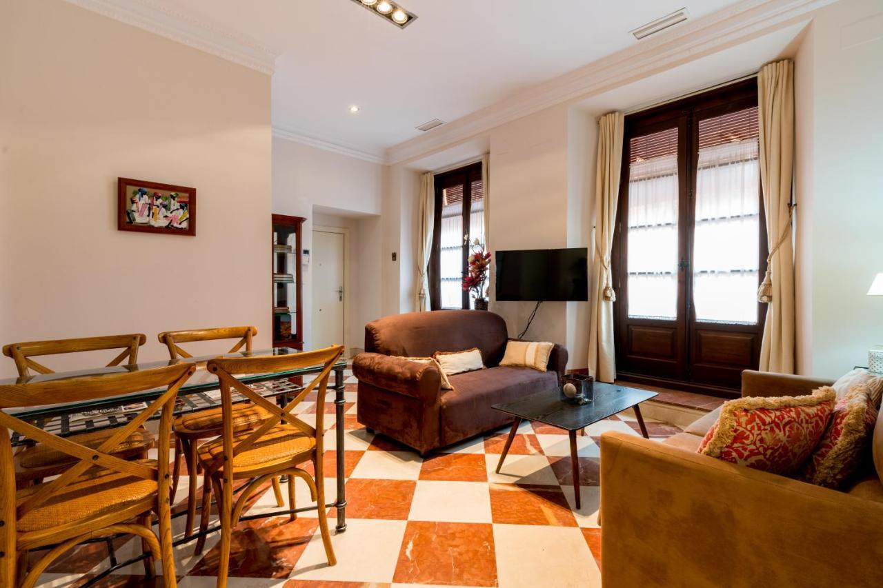 Quevedo Suite Seville Exterior photo
