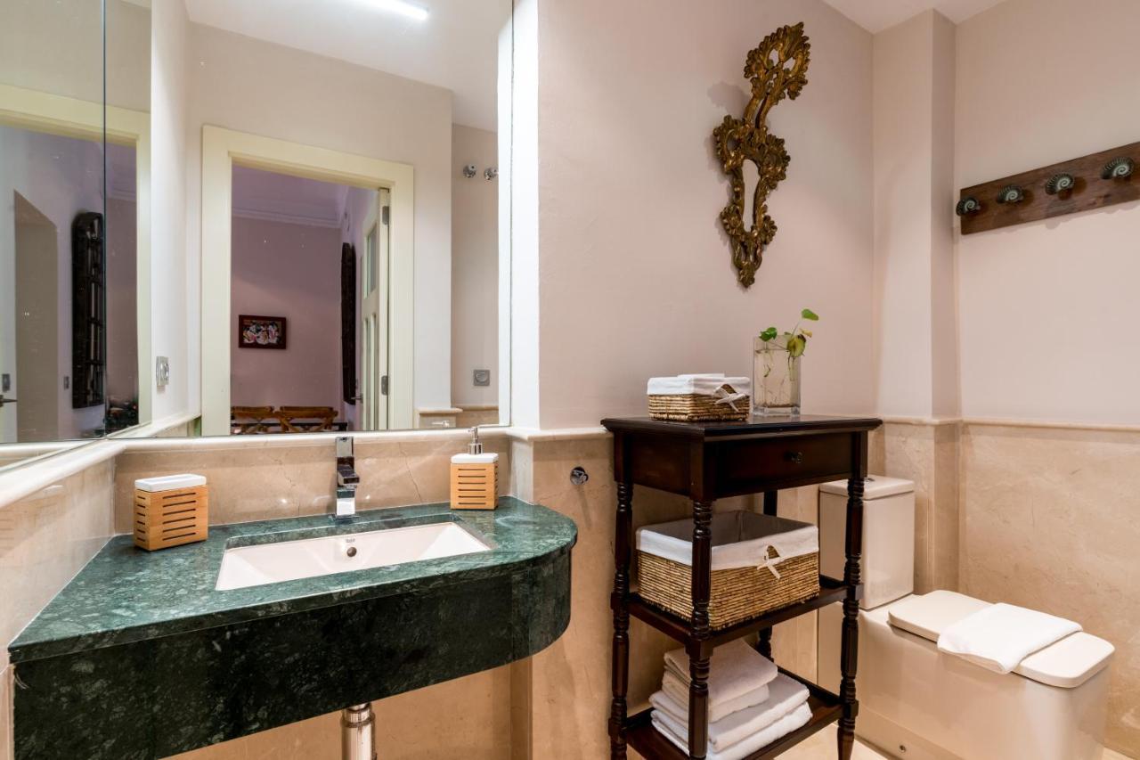 Quevedo Suite Seville Exterior photo